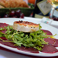 Carpaccio from beetroot and gratinated goat cheese